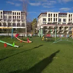 Niya Kavaci Lägenhet *