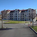 Niya Kavaci Lägenhet *
